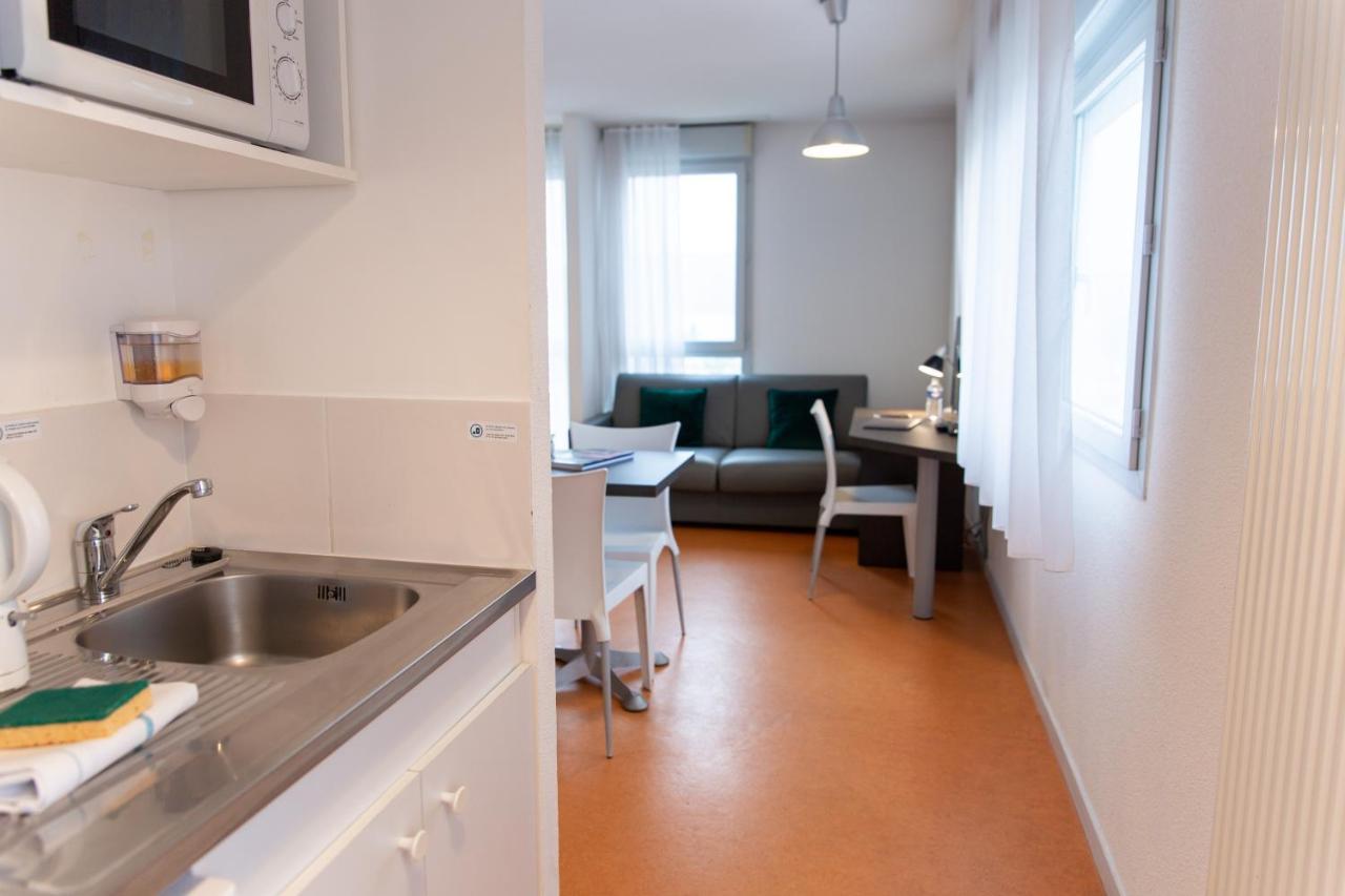 Comfort Hauts Du Chazal Hotel 3*