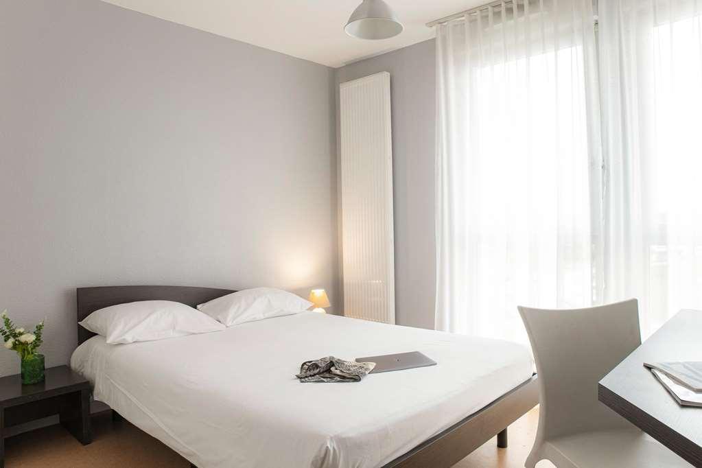 Comfort Hauts Du Chazal Hotel