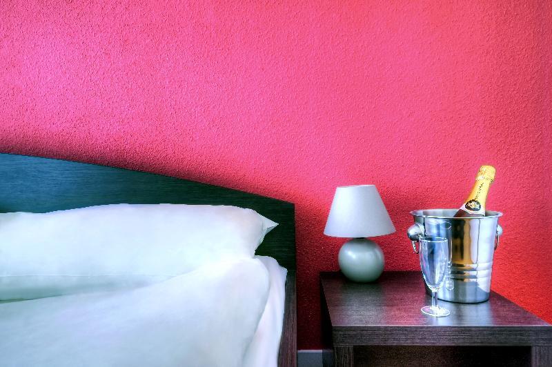 Comfort Hauts Du Chazal Hotel 3*